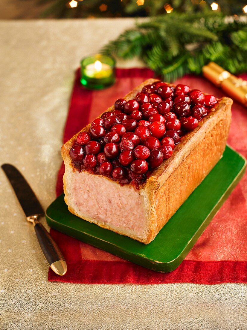 Gala Pie mit Cranberries zu Weihnachten