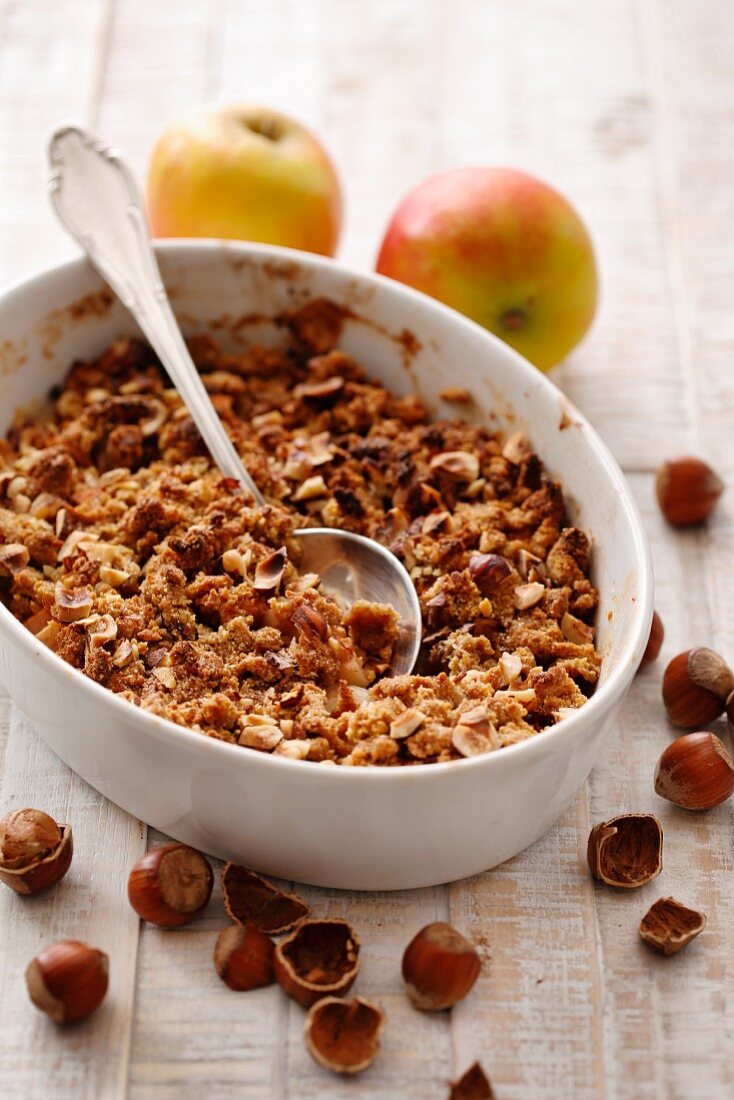 Apple crumble with hazelnuts