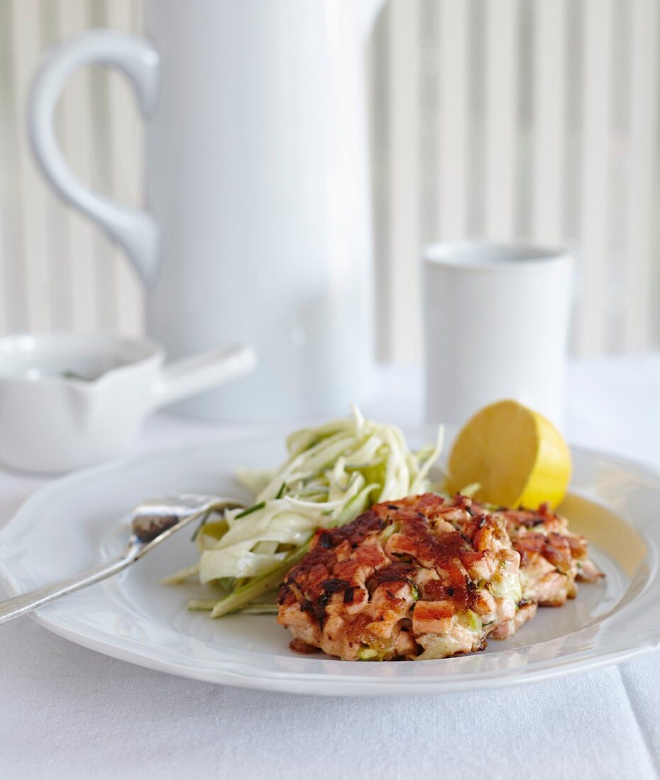 Salmon burger with fennel slaw