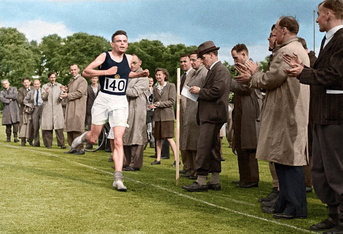 Alan Turing finishing a race, 1946