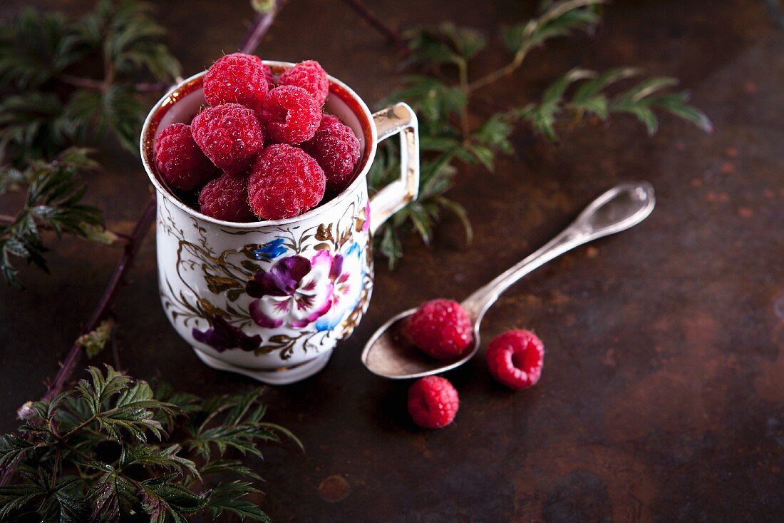 A cup of raspberries