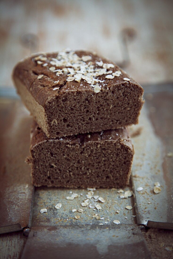 Gluten free bread with oatmeal