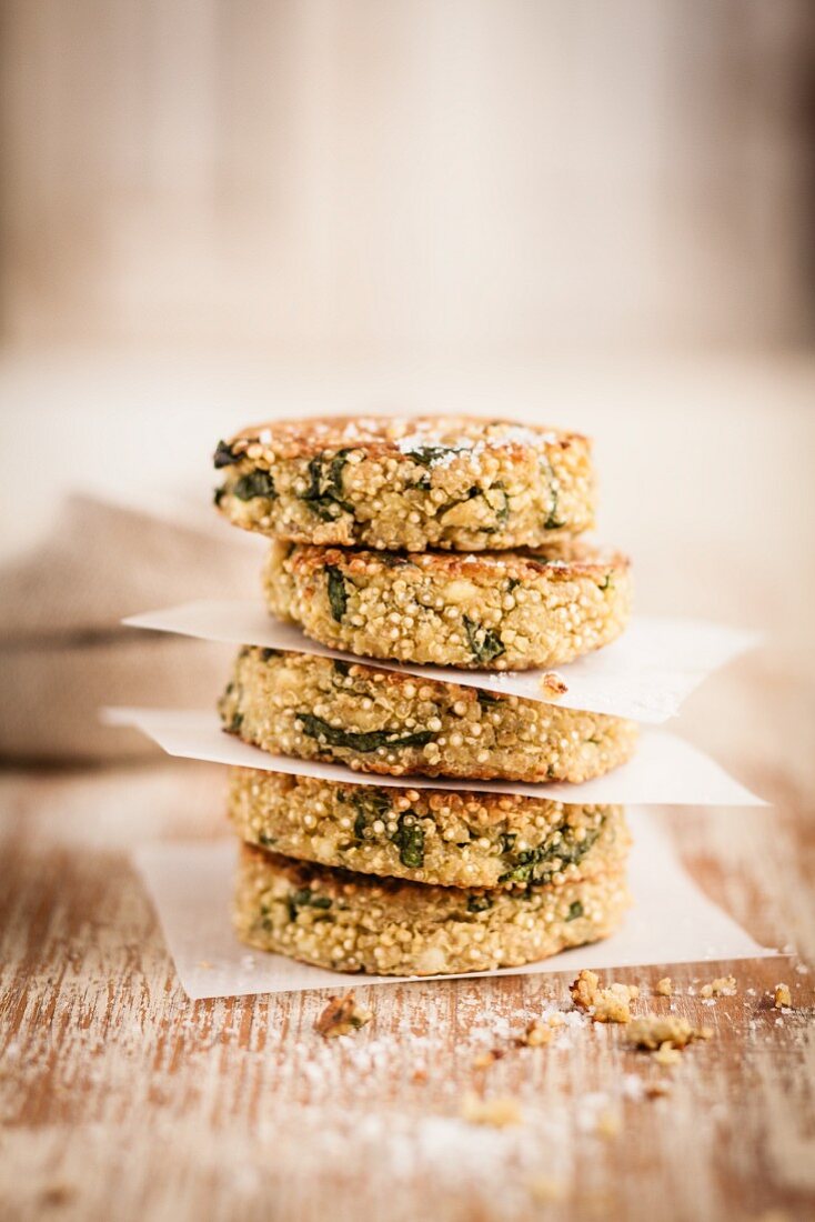 Quinoa-Blumenkohl-Puffer mit Bärlauch