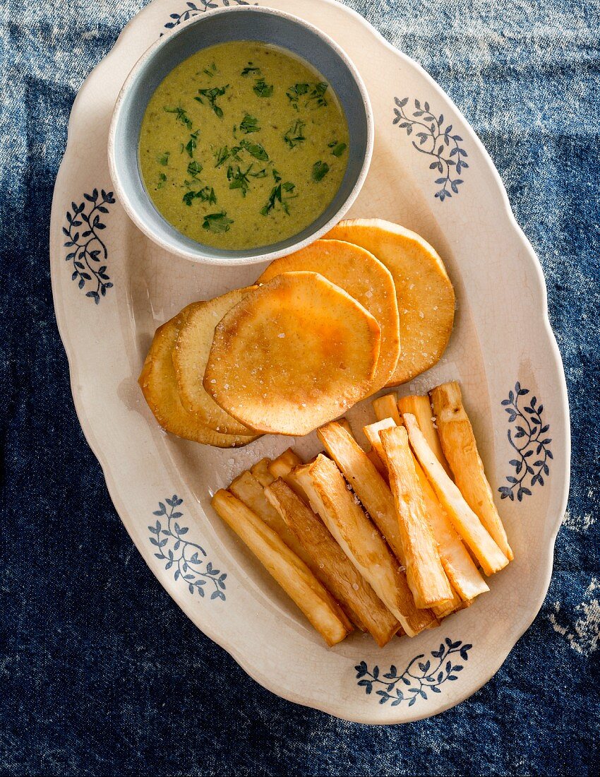 Fried cassava and sweet potatoes with a dip (Caribbean)