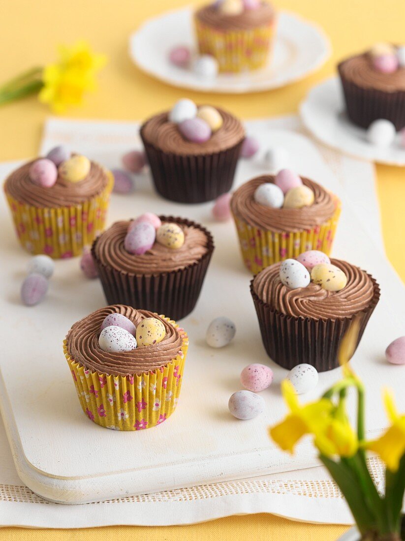 Cupcakes with sugar eggs for Easter