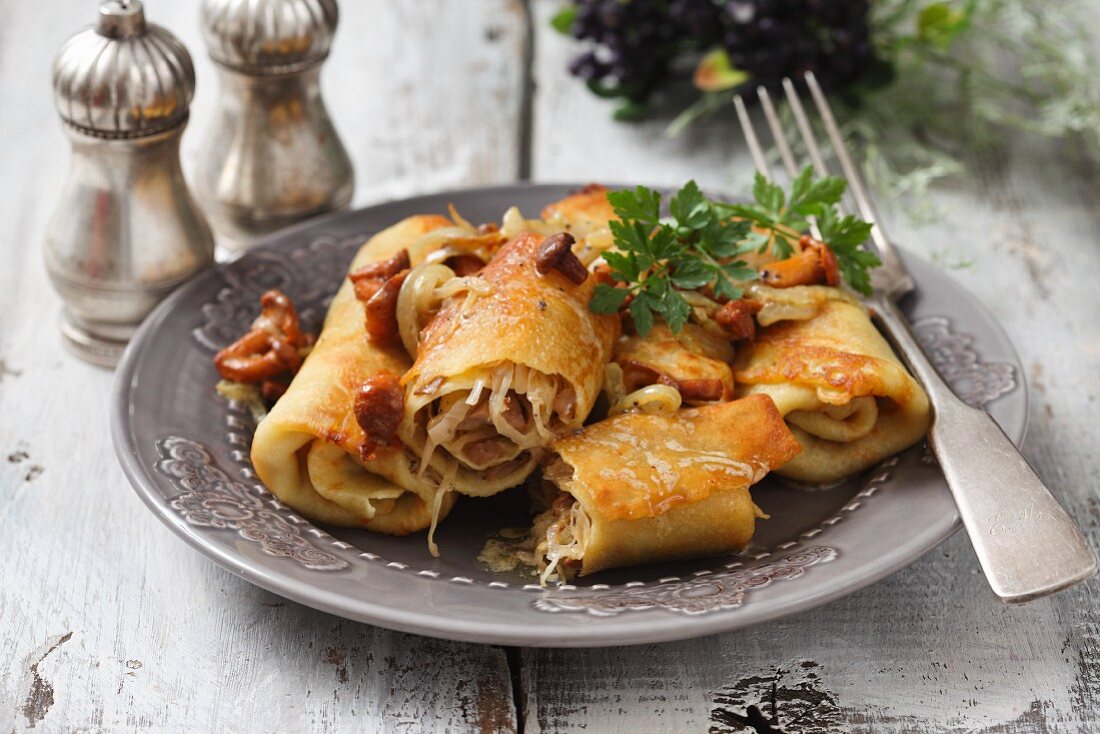 Fried pancake rolls filled with sauerkraut and mushrooms