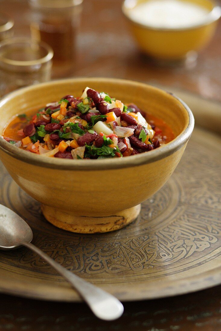 Turkish Kidney Bean Salad (Barbunya Pilakli)