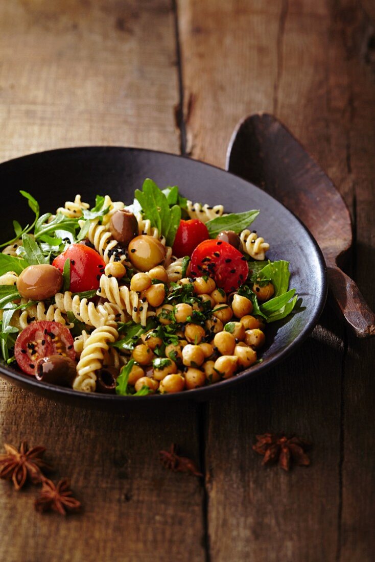 Spicy pasta salad