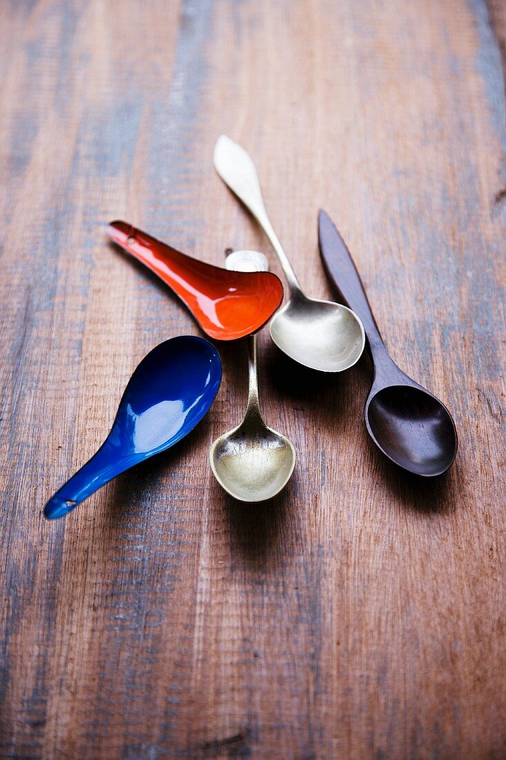 Soup spoons made of various materials