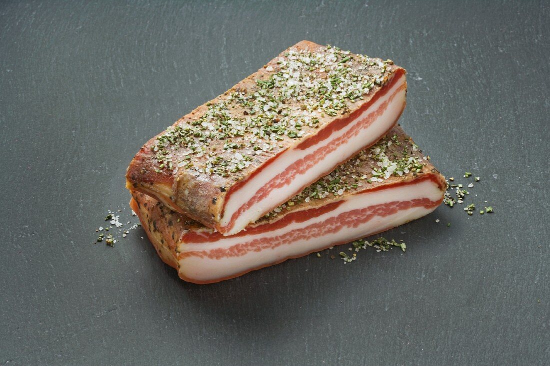 Bacon with herbs and salt