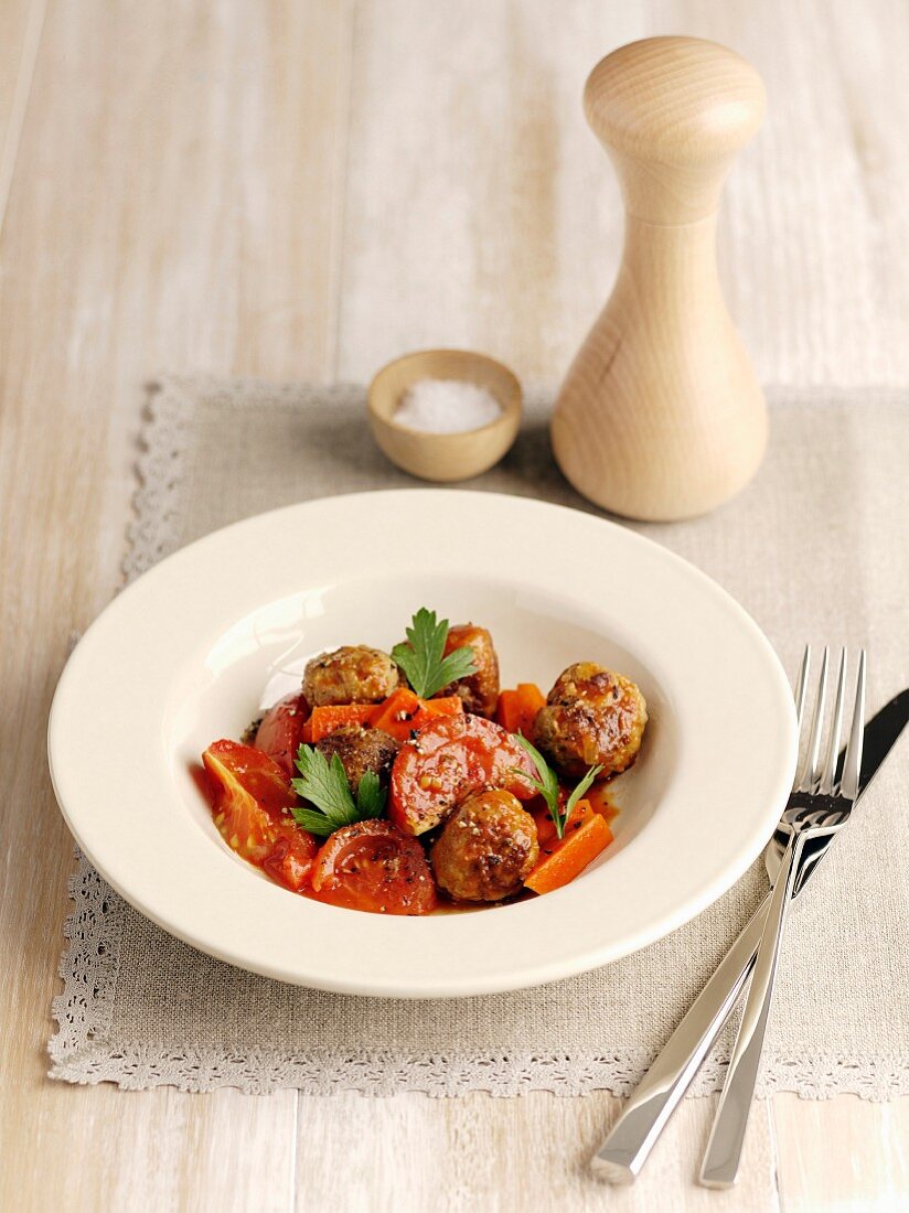 Meatballs with Carrots and Tomato