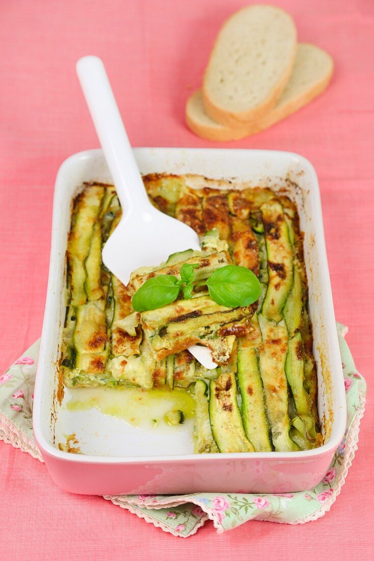 Zucchiniflan mit Pesto und Mozzarella