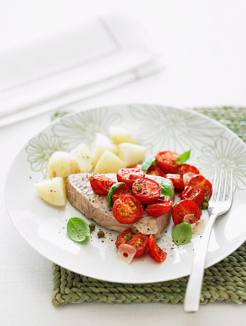 Roasted tuna with tomatoes & capers