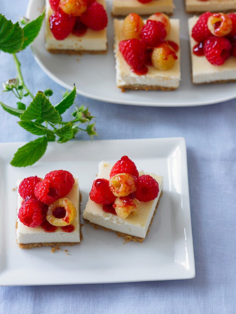 Käsekuchen mit Himbeeren