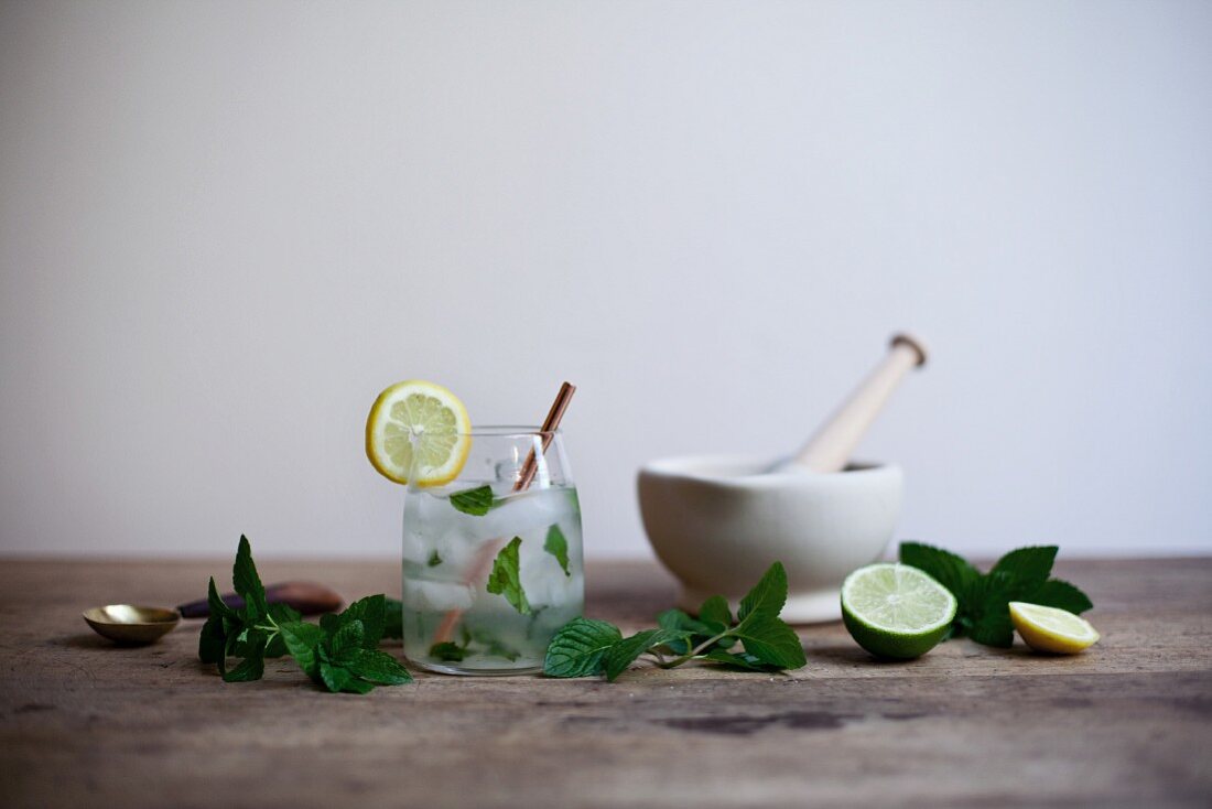 A mojito with mint, lime and lemon