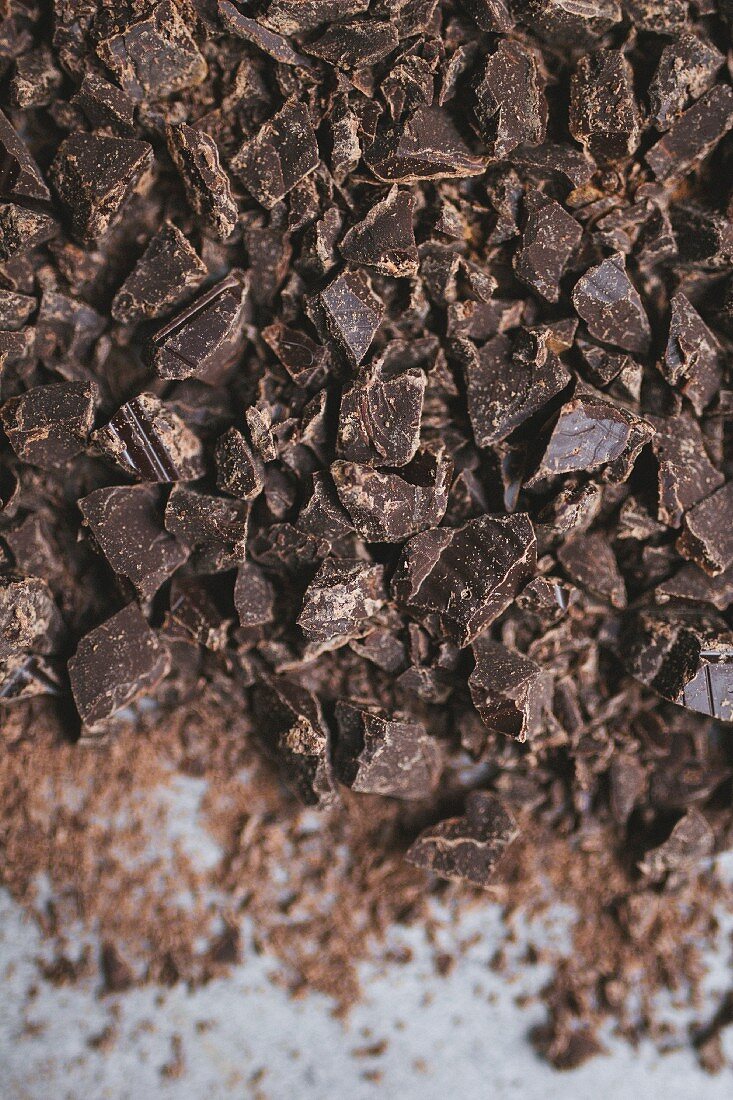 Chopped chocolate (seen from above)