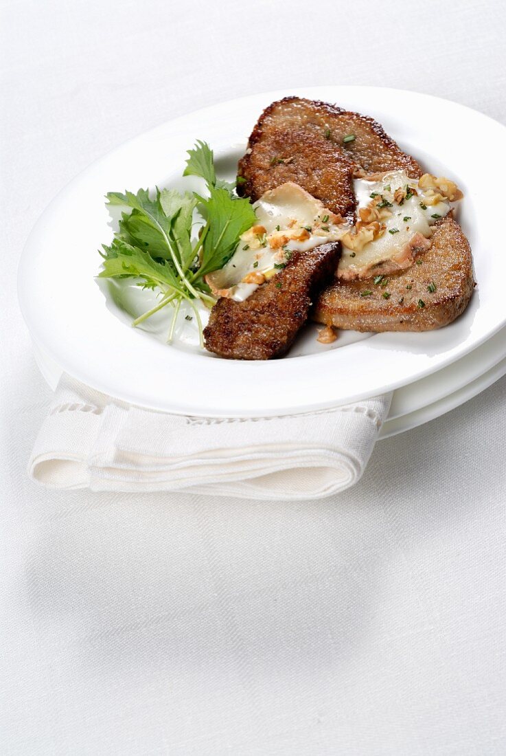 Fried veal liver with taleggio cheese