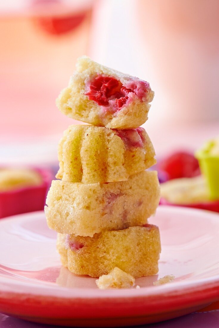 Steamed mini clafoutis with raspberries