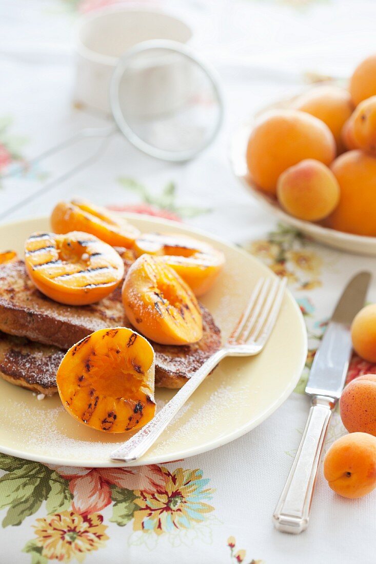 French toast with grilled peaches