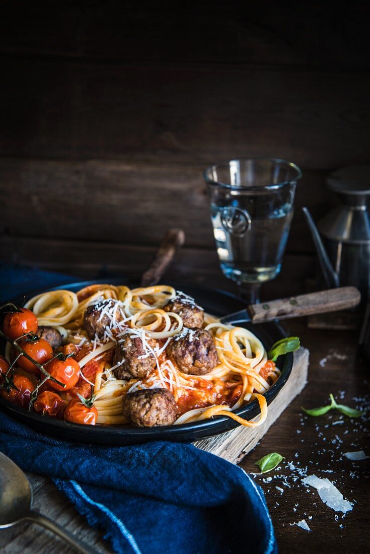 Pasta with meatballs and cherry tomatoes