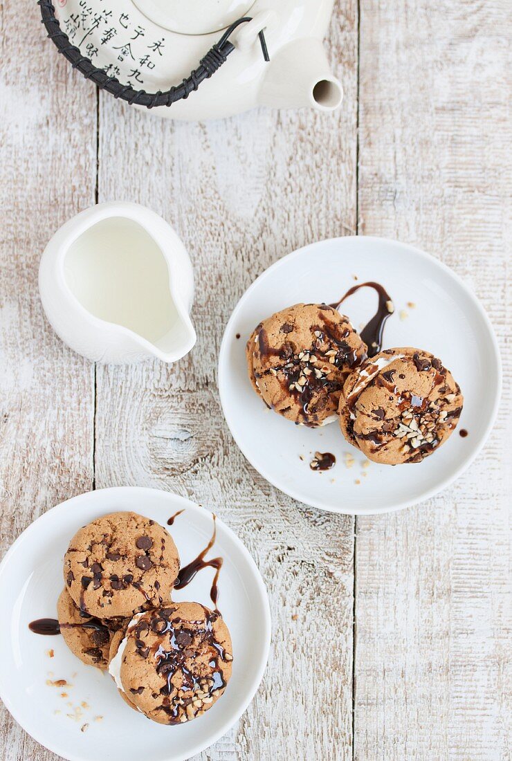 Chocolate biscuits with hazelnuts filled with quark