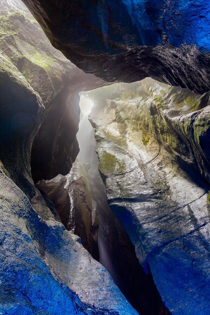 Die Grotte: Cascata del Varone, Gardasee, Italien