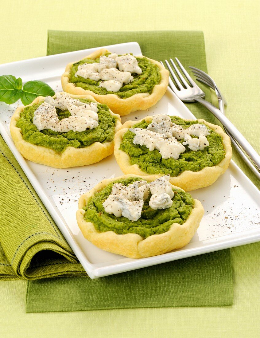 Broccoli and Gorgonzola tartlets