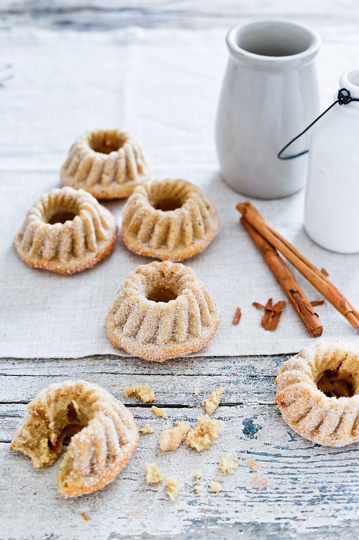 Cinnamon cake pralines