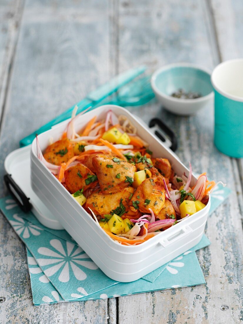 Gegrilltes Mangohähnchen mit Rohkostsalat