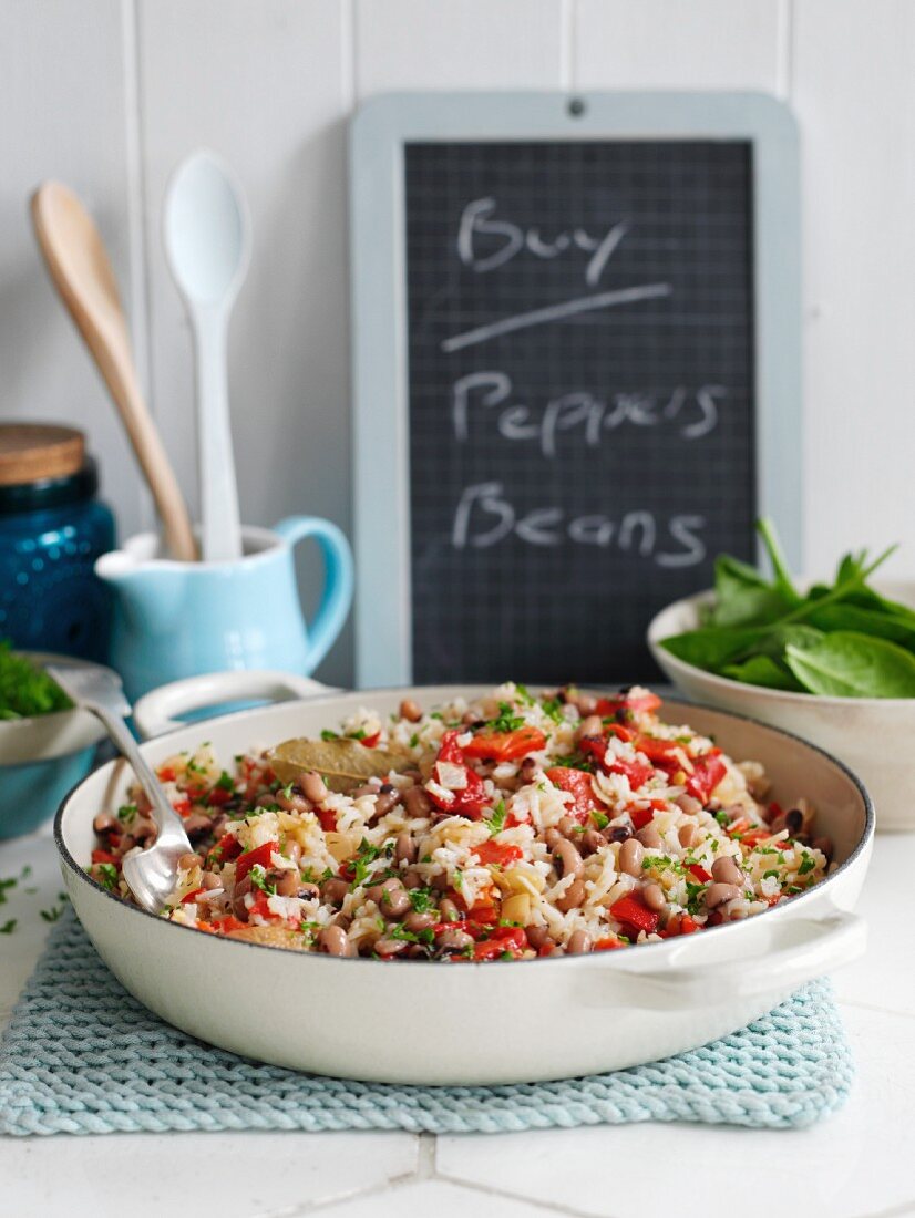 Bean rice with spicy red peppers