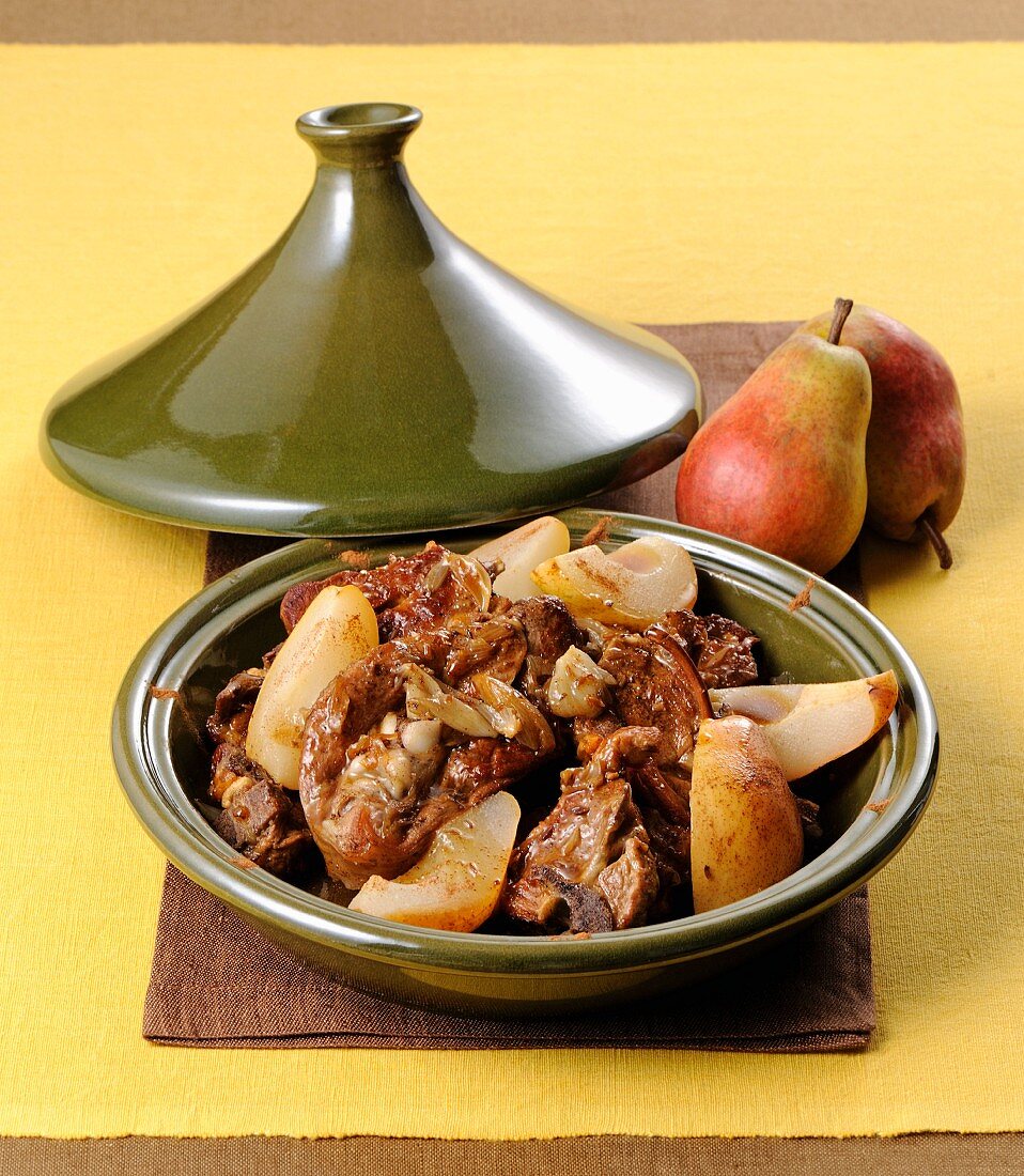 Braised lamb with pears