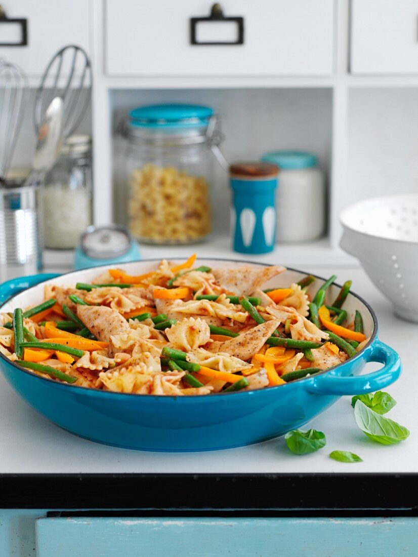 Farfalle pasta with balsamic vinegar, chicken and vegetables