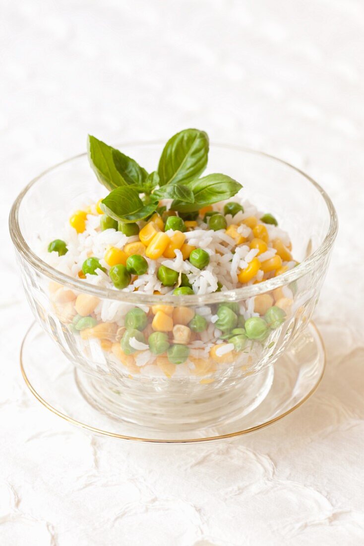 Rice salad with sweetcorn and peas