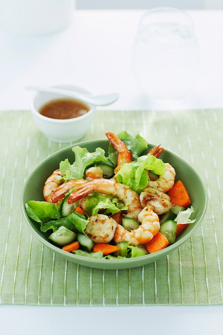 Prawn & Scallop Salad with Ginger Dressing