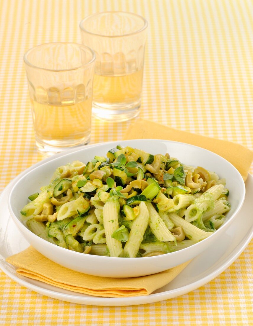 Penne mit Zucchini