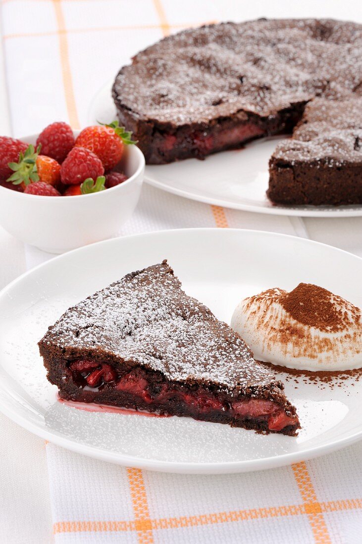 Chocolate pie with strawberries