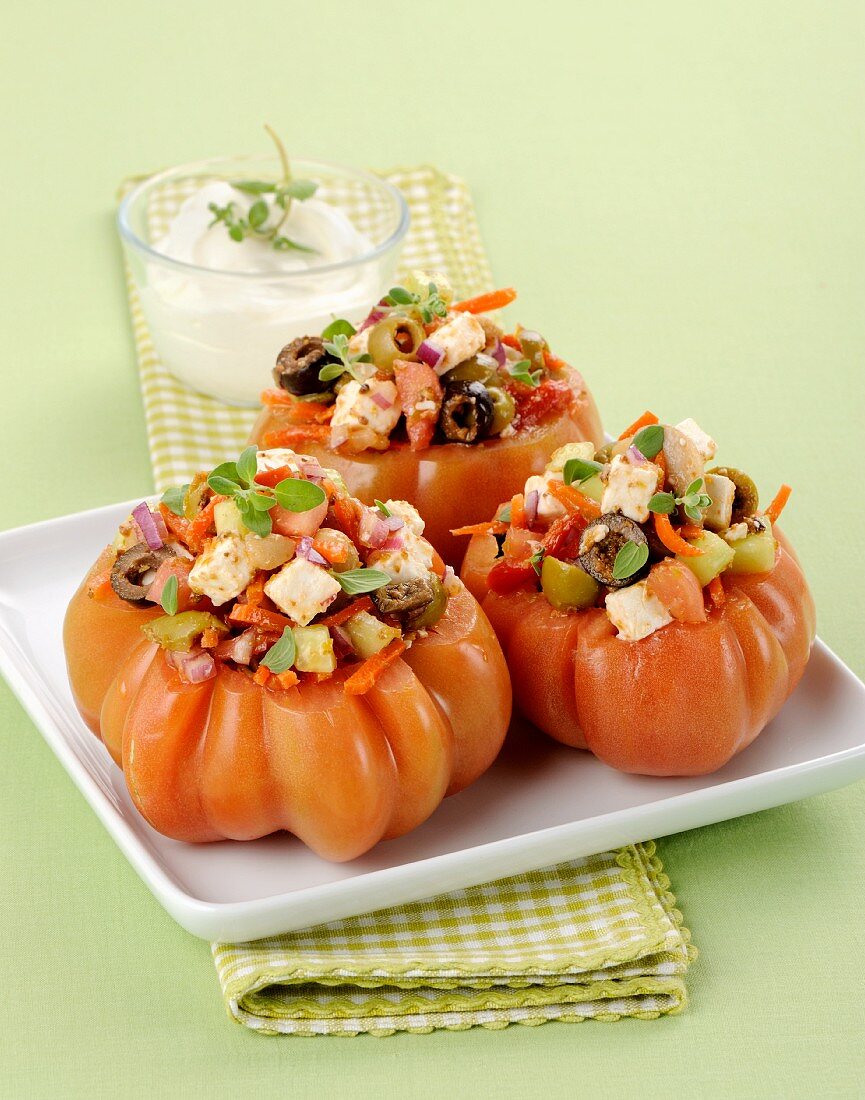 Beefsteak tomatoes filled with mozzarella salad