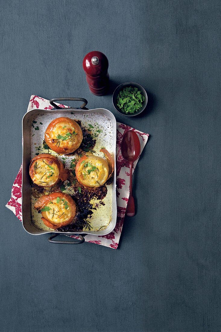 Ofengebackene Zwiebeln mit Parmesan