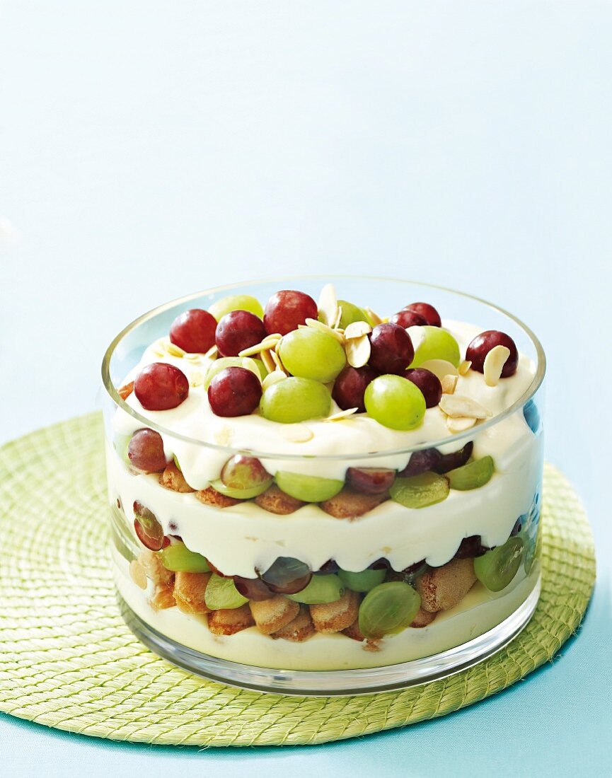 Cheesecake trifle with summer fruits