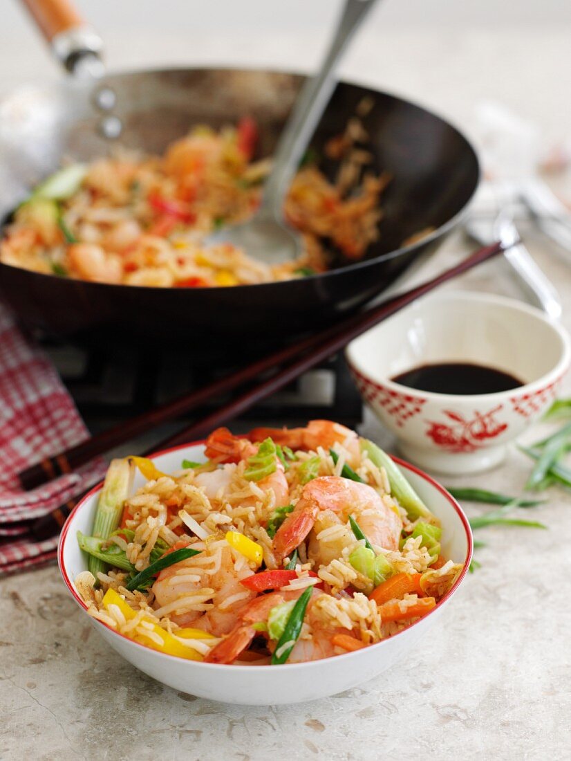 Fried rice with shrimps