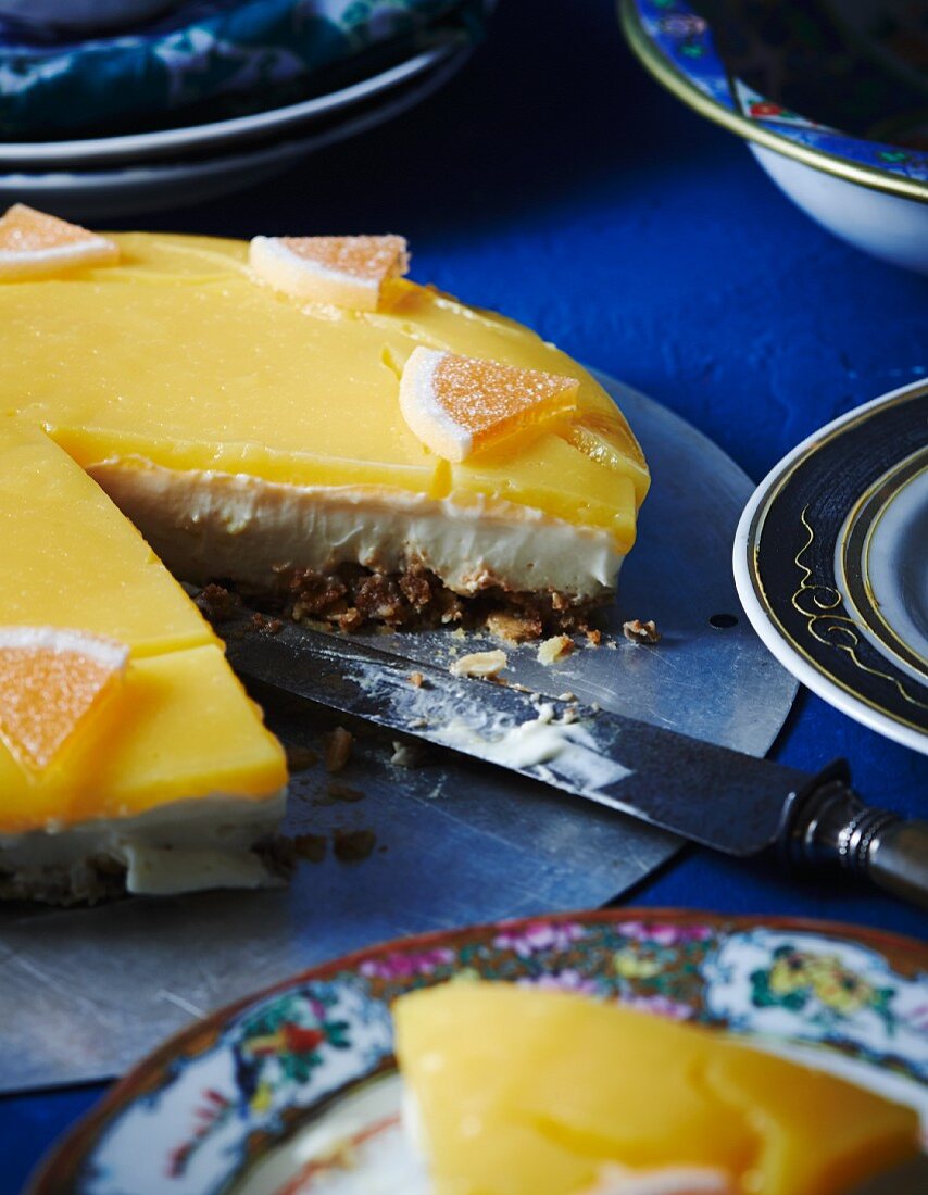 Cheesecake with oranges