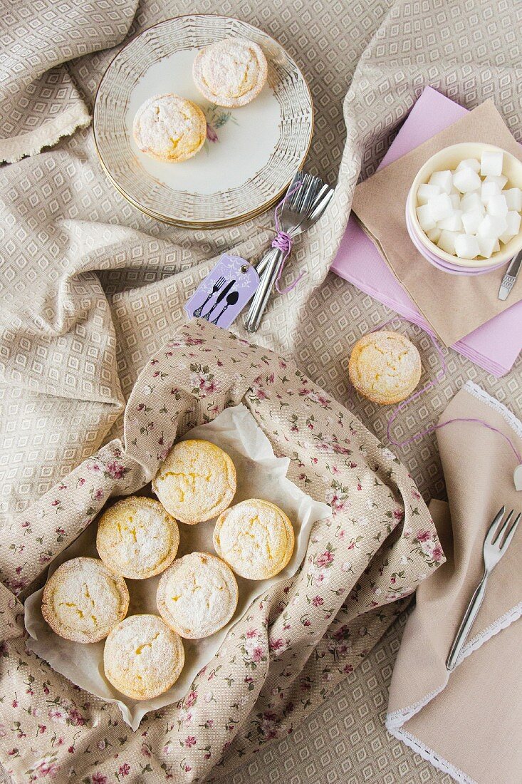 Mini rice cakes for a picnic