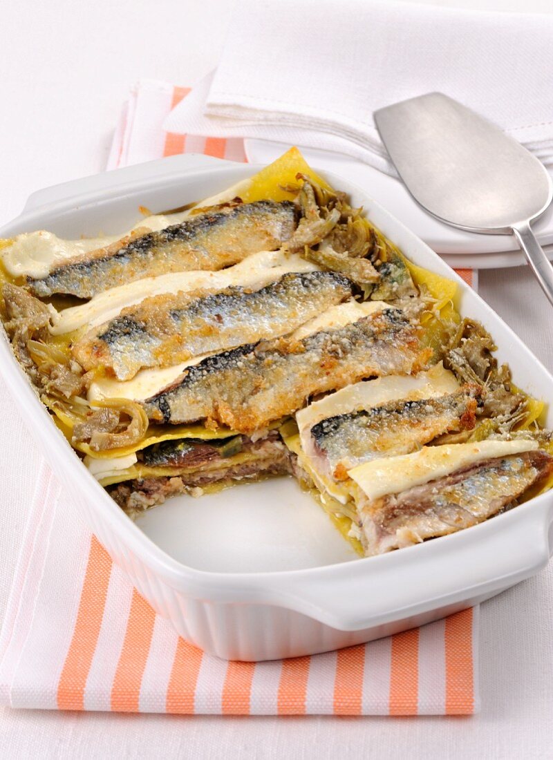 Lasagne con sarde e carciofi (pasta bake with sardines and artichokes, Italy)