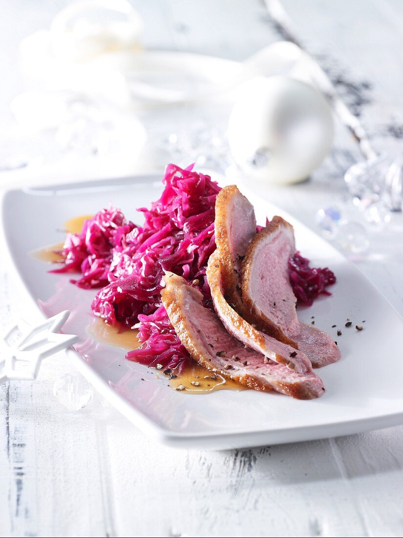 Gänsebrust mit Ingwer-Rotkohl