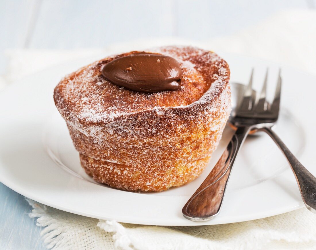 Donut-Muffin mit Schokoladencreme