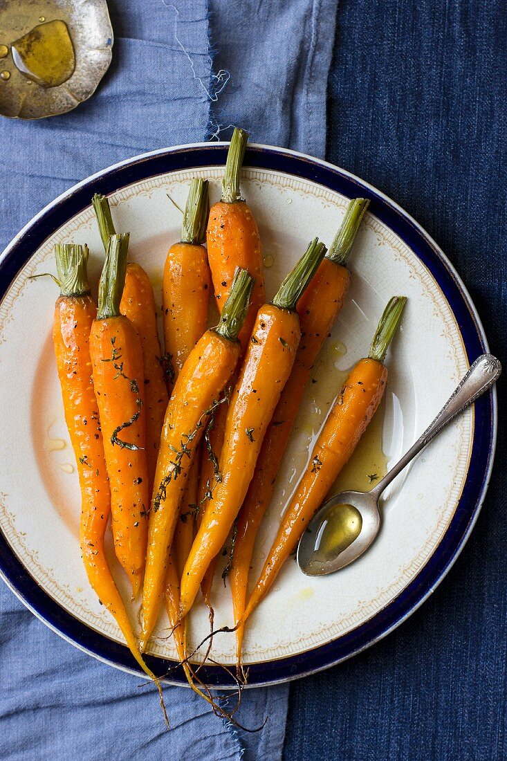 Glazed carrots with thyme