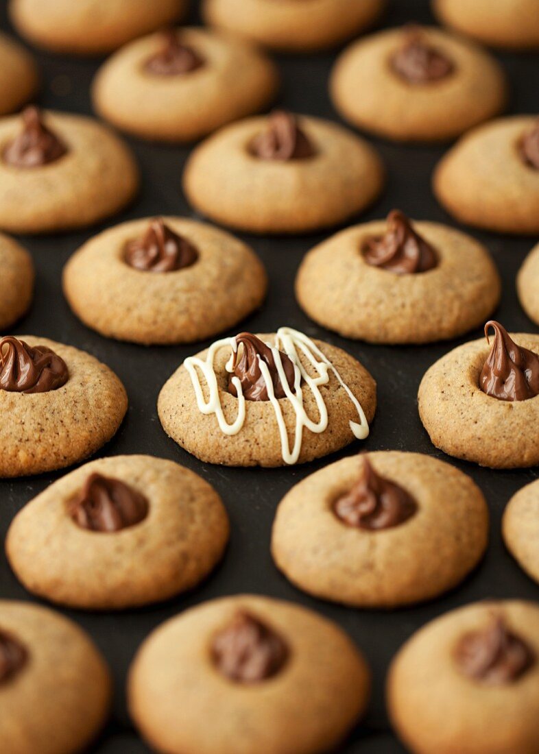 Cookies with espresso and hazelnut cream