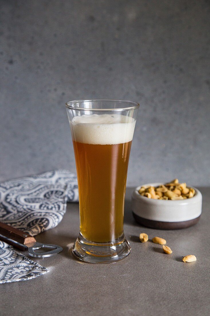 Wheat beer and roasted peanuts