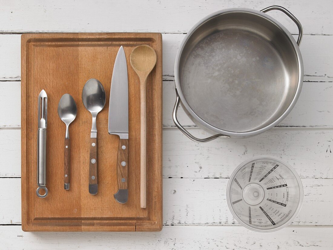 Kitchen utensils for making stews