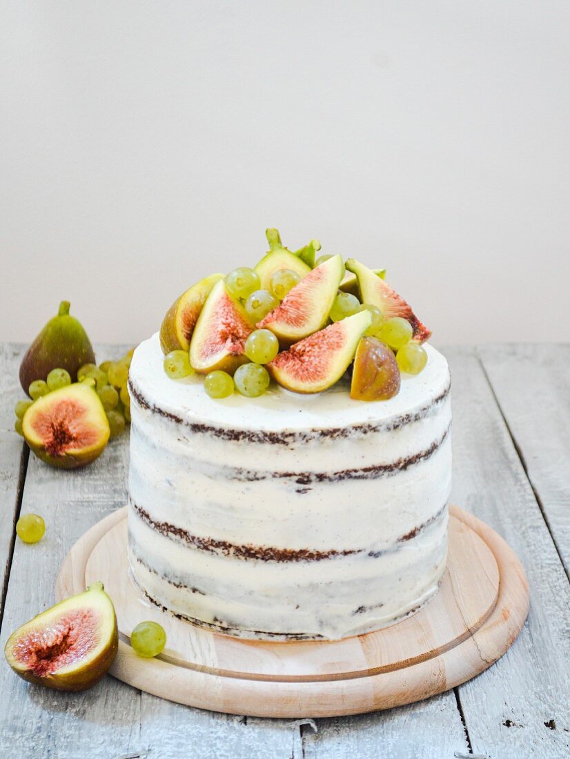 Carob, dried fig & ricotta cake with fresh fruit